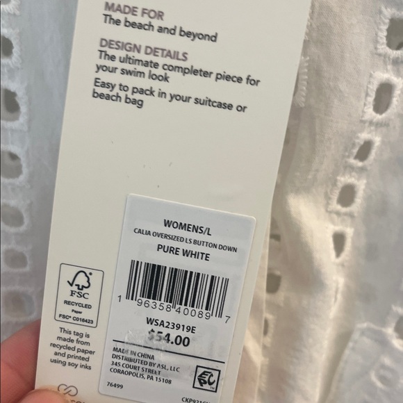 NWT White Eyelet Button-Up Shirt - Picture 5 of 7